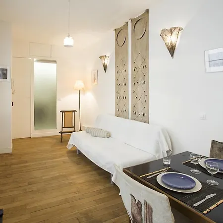 Beaune Apartment Paris